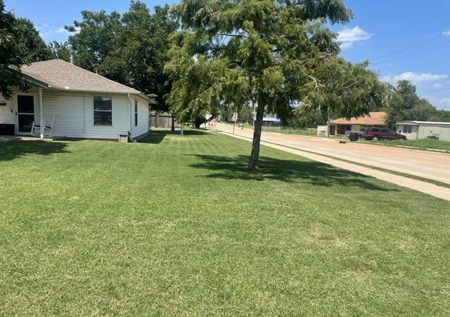 31st image of 227 Se 3rd St, Moore, OK 73160 | MLS# 1240339