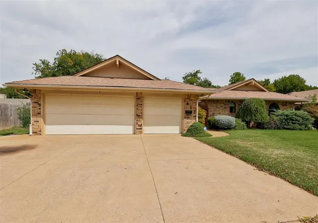 Photo 3 of Sale Pending at 613 Sw 63rd Terrace, Oklahoma City, OK 73139 | MLS# 1240341 | Listing updated on 2026-08-19
