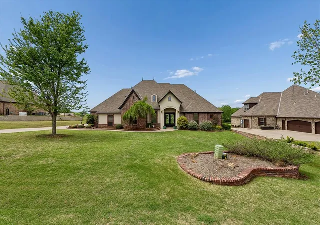 2nd image of 3605 Churchill Rd, Moore, OK 73165 | MLS# 1240359