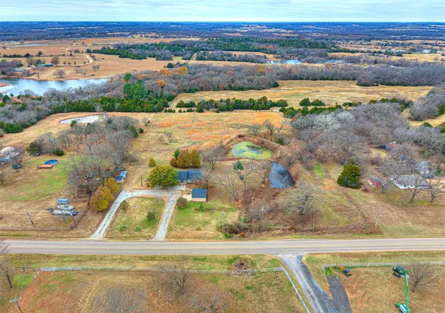 2nd image of 104475 S 3520 Rd, Prague, OK 74864 | MLS# 1240360