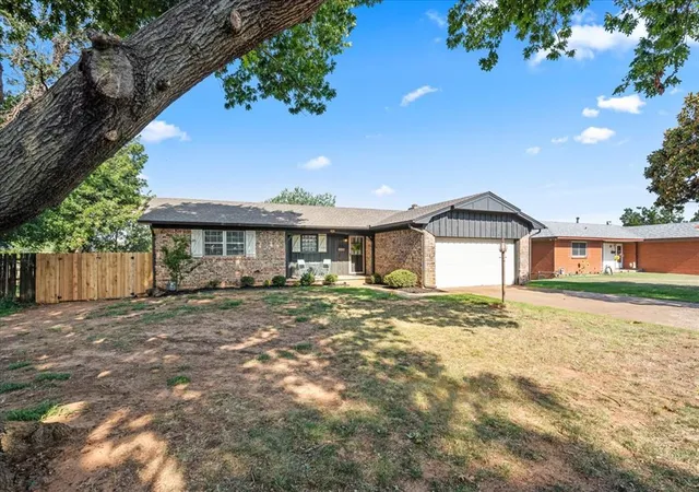 2nd image of 1904 S 21st Street, Chickasha, OK 73018 | MLS# 1240364