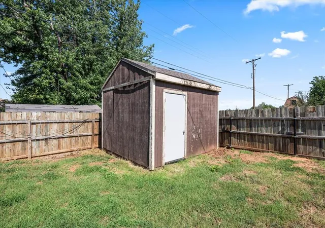 34th image of 1904 S 21st Street, Chickasha, OK 73018 | MLS# 1240364