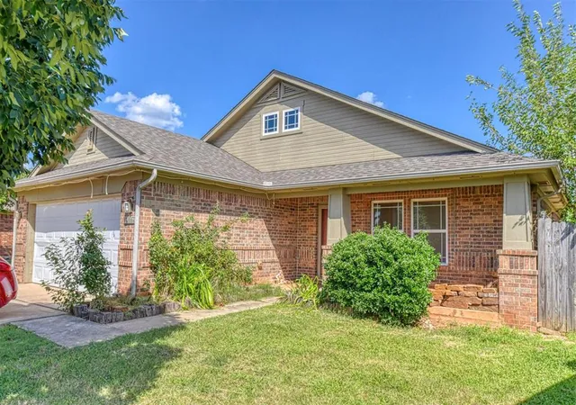 Photo 1 of Single family home for sale at 700 Ga Zump Dr, Norman, OK 73069 | MLS# 1240371 | Listing updated on 2026-09-18