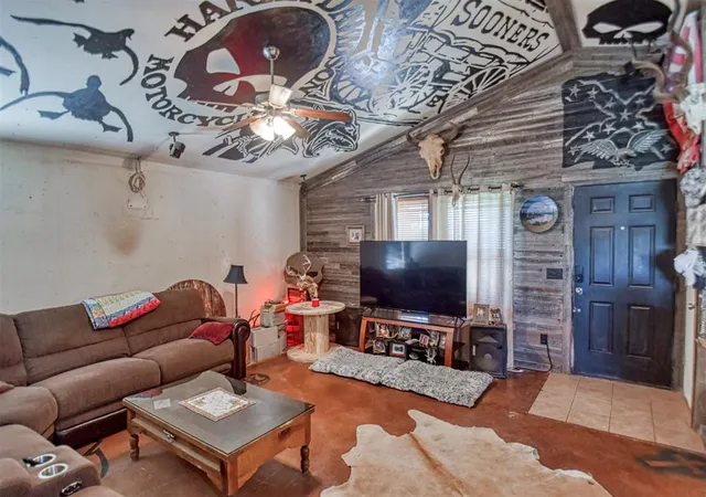 Photo 2 of Single family home for sale at 700 Ga Zump Dr, Norman, OK 73069 | MLS# 1240371 | Listing updated on 2026-09-18