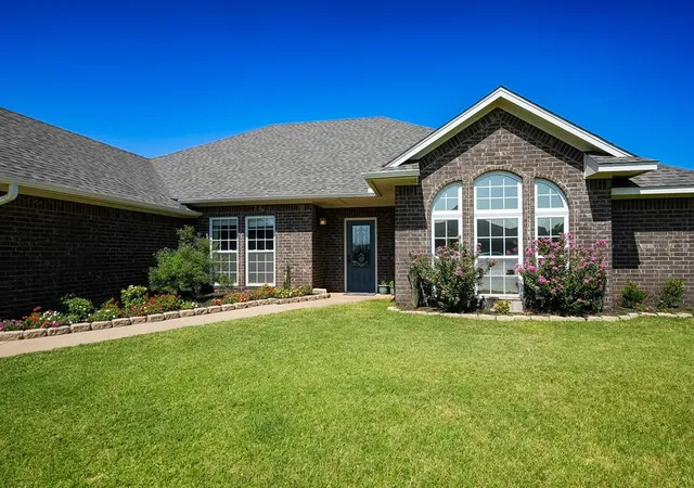 Photo 2 of Sale Pending at 2819 Deer Run, Altus, OK 73521 | MLS# 1240396 | Listing updated on 2026-08-19