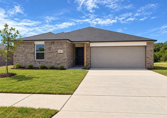 Photo 1 of Sale Pending at 3865 Se 41st Street, Newalla, OK 74857 | MLS# 1240400 | Listing updated on 2026-10-05