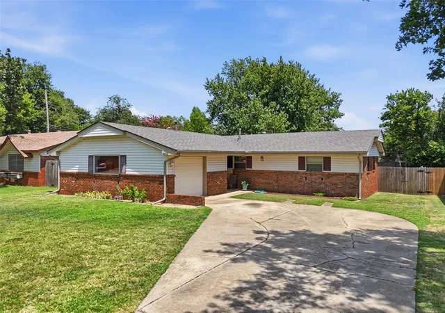 Photo 2 of Sale Pending at 4312 N Sterling Ave, Warr Acres, OK 73122 | MLS# 1240418 | Listing updated on 2026-08-16