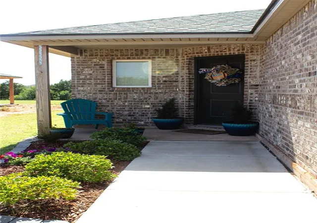 2nd image of 1201 N Stallion Dr, Guthrie, OK 73044 | MLS# 1240436