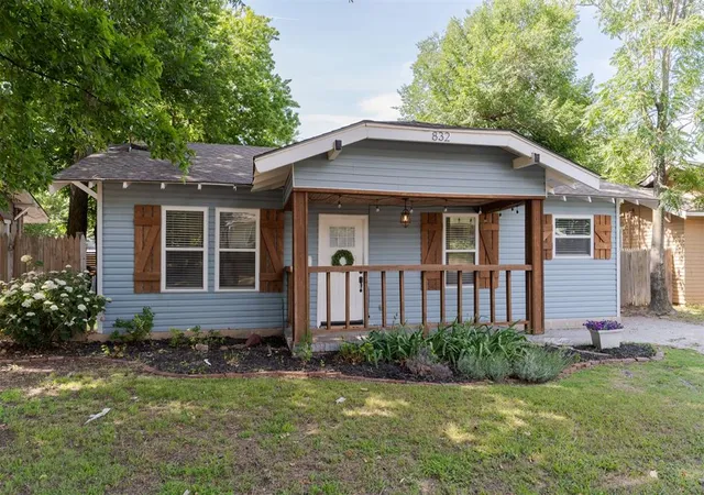 Photo 2 of Single family home for sale at 832 Nw 35th Street, Oklahoma City, OK 73118 | MLS# 1240465 | Listing updated on 2026-08-05