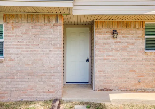 5th image of 1517 Willowcliff Ct, Norman, OK 73071 | MLS# 1240468