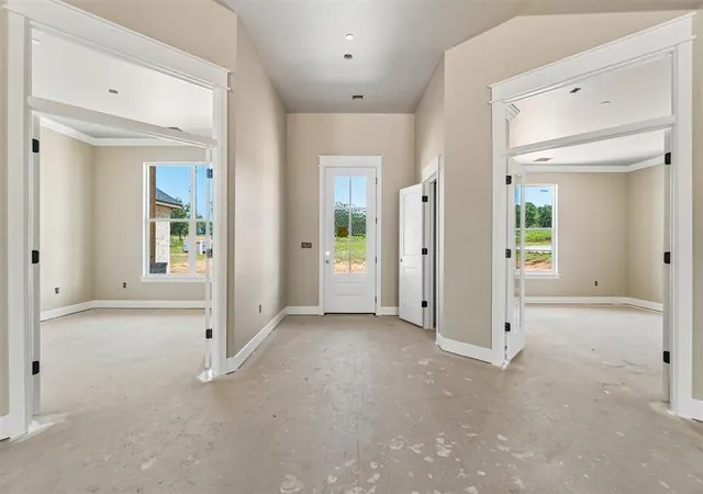 Photo 4 of Single family home for sale at 11824 Setenta Grv Cir, Oklahoma City, OK 73150 | MLS# 1240471 | Listing updated on 2026-08-28