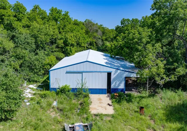 Photo 4 of Single family home for sale at 12800 Redman Rd, Guthrie, OK 73044 | MLS# 1240480 | Listing updated on 2026-10-03