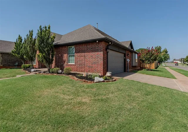Photo 4 of Single family home for sale at 15933 Positano Dr, Edmond, OK 73013 | MLS# 1240482 | Listing updated on 2026-07-26