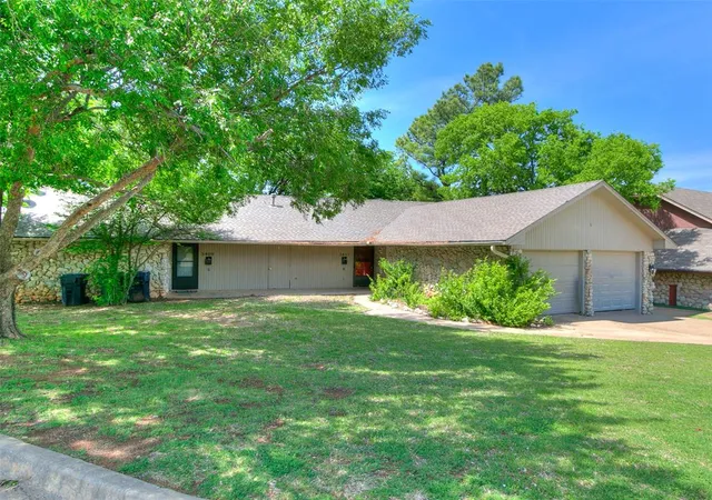 Photo 3 of Sale Pending at 3409 Cameron Ct, Oklahoma City, OK 73112 | MLS# 1240483 | Listing updated on 2026-08-28
