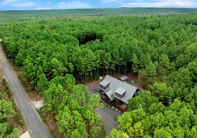 Photo 2 of Single family home for sale at 108 Bear Elm Trl, Broken Bow, OK 74728 | MLS# 1240504 | Listing updated on 2026-08-31