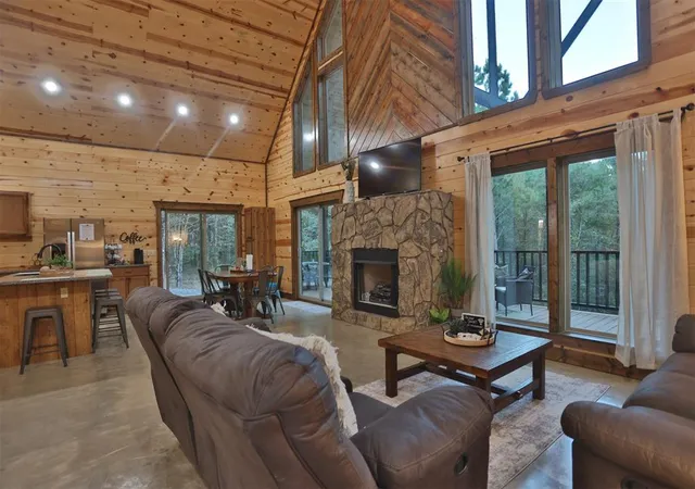5th image of 108 Bear Elm Trl, Broken Bow, OK 74728 | MLS# 1240504