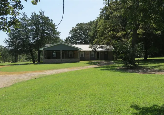 2nd image of 11229 Ns 357 Rd, Prague, OK 74864 | MLS# 1240506