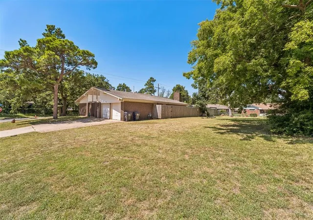 Photo 3 of Sale Pending at 1701 Rolling Ridge, Bethany, OK 73008 | MLS# 1240508 | Listing updated on 2026-09-15