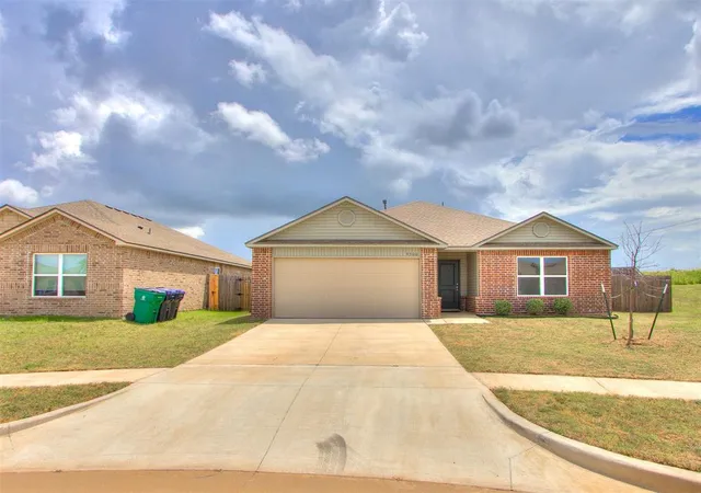 3rd image of 9500 Saddle Dr, Yukon, OK 73099 | MLS# 1240515