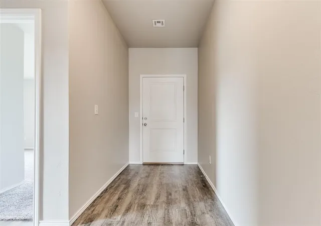 5th image of 9500 Saddle Dr, Yukon, OK 73099 | MLS# 1240515