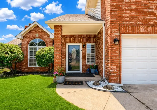 3rd image of 4108 Wood Castle St, Norman, OK 73072 | MLS# 1240531