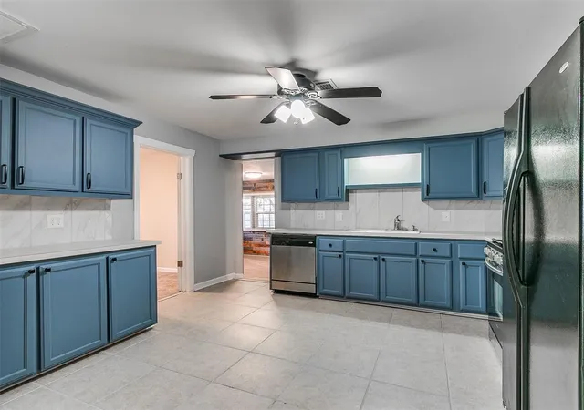 1st image of 305 Se 1st St, Tuttle, OK 73089 | MLS# 1240533