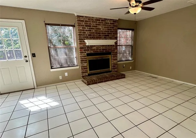 2nd image of 3233 Barley Ct, Norman, OK 73072 | MLS# 1240544
