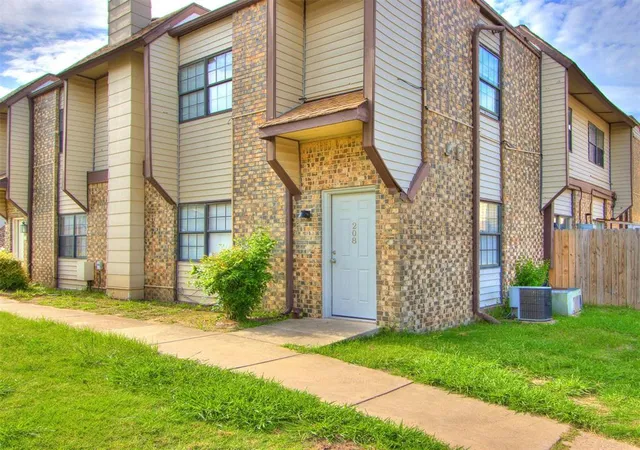 image of 401 Se 12th Ave #208, Norman, OK 73071 | MLS# 1240545