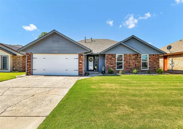 27th image of 10208 Bradford Wy, Yukon, OK 73099 | MLS# 1240553