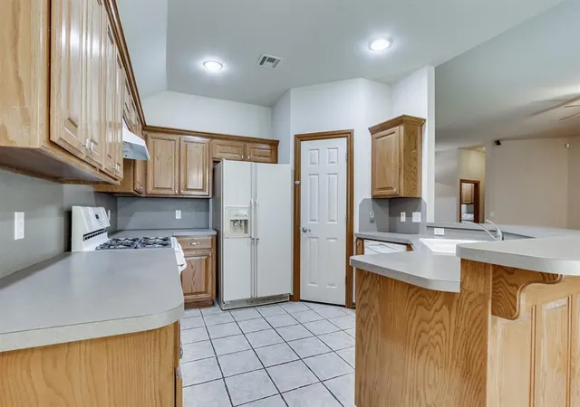 Photo 3 of Single family home for sale at 5012 Eric Dr, Oklahoma City, OK 73135 | MLS# 1240560 | Listing updated on 2026-07-29
