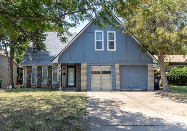 Photo 1 of Single family home for sale at 3000 Sw 60th Street, Oklahoma City, OK 73159 | MLS# 1240566 | Listing updated on 2026-08-25