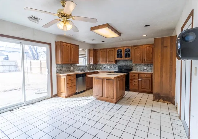Photo 3 of Single family home for sale at 3000 Sw 60th Street, Oklahoma City, OK 73159 | MLS# 1240566 | Listing updated on 2026-10-07