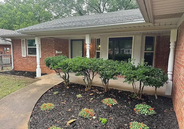 3rd image of 15 Mojave Dr, Shawnee, OK 74801 | MLS# 1240570