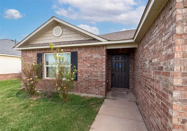 1st image of 1852 Schooner Rd, El Reno, OK 73036 | MLS# 1240576