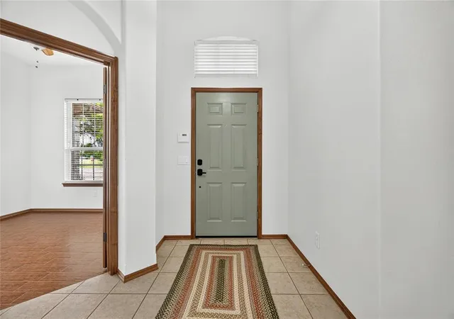 Photo 3 of Single family home for sale at 10809 Middlesbrough Ln, Yukon, OK 73099 | MLS# 1240577 | Listing updated on 2026-09-14