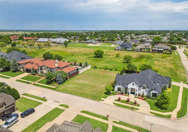 2nd image of 3805 Danfield Ln, Norman, OK 73072 | MLS# 1240590