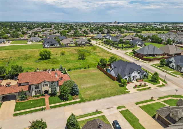 3rd image of 3805 Danfield Ln, Norman, OK 73072 | MLS# 1240590