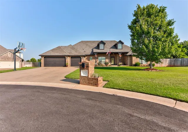 Photo 2 of Single family home for sale at 1479 Sunset Cir, Edmond, OK 73025 | MLS# 1240591 | Listing updated on 2026-09-23