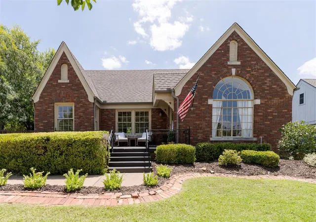 1st image of 600 Nw 36th St, Oklahoma City, OK 73118 | MLS# 1240592