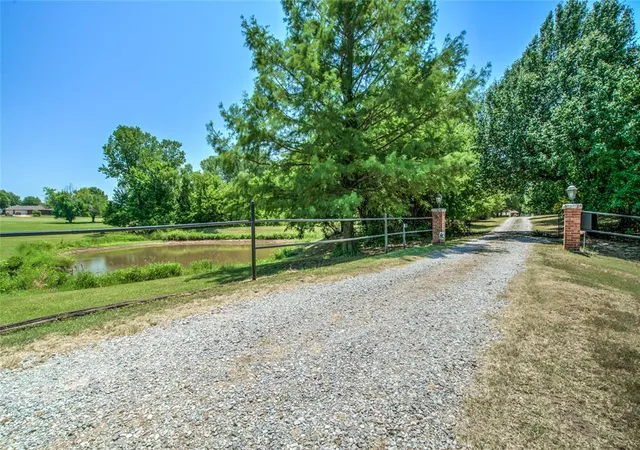 Photo 3 of Single family home for sale at 14300 W Wilshire Blvd, Yukon, OK 73099 | MLS# 1240597 | Listing updated on 2026-09-25