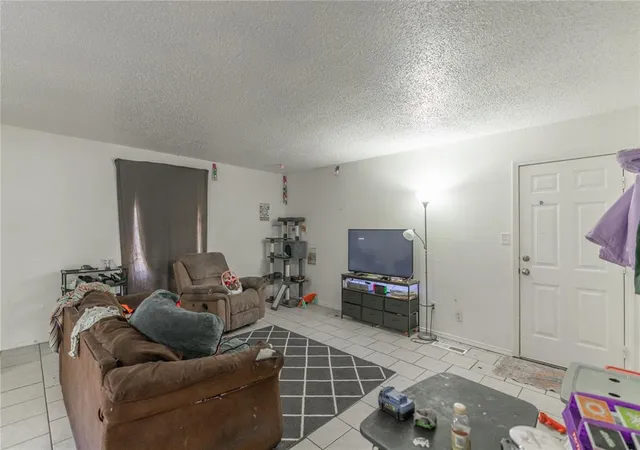 2nd image of 1004 Acacia Cir, Noble, OK 73068 | MLS# 1240609