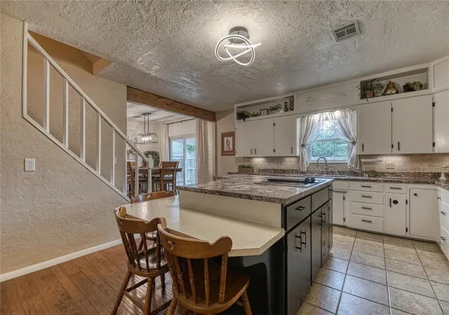 5th image of 104 W Union Ave, Corn, OK 73024 | MLS# 1240629