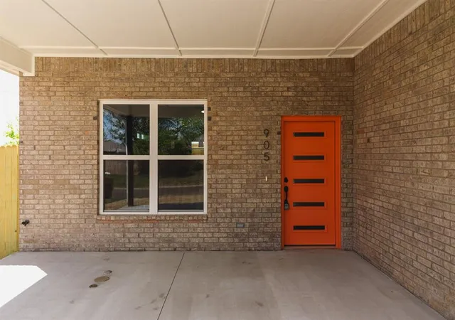 Photo 2 of Single family home for sale at 905 S Howard Ave, Moore, OK 73160 | MLS# 1240647 | Listing updated on 2026-08-19