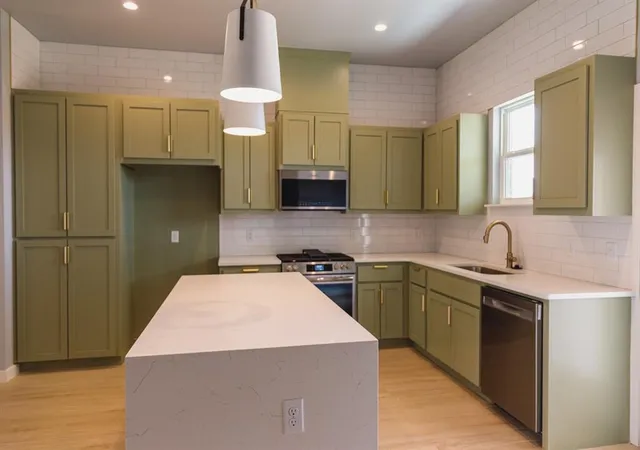 Photo 5 of Single family home for sale at 905 S Howard Ave, Moore, OK 73160 | MLS# 1240647 | Listing updated on 2026-08-19