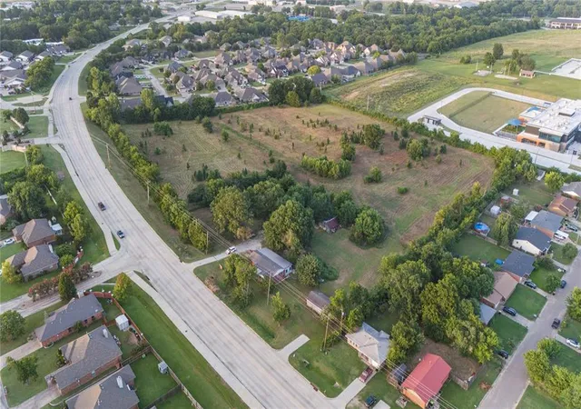 3rd image of 1700 Kerr Lab Rd, Ada, OK 74820 | MLS# 1240652