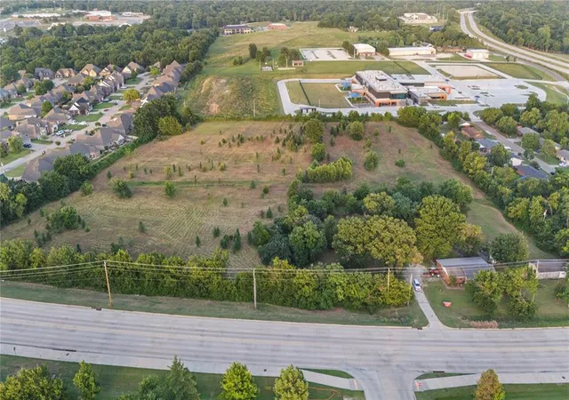 4th image of 1700 Kerr Lab Rd, Ada, OK 74820 | MLS# 1240652