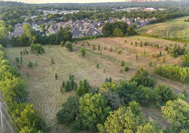 5th image of 1700 Kerr Lab Rd, Ada, OK 74820 | MLS# 1240652