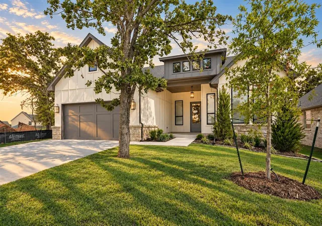 Photo 3 of Single family home for sale at 3349 Bourgogne St, Edmond, OK 73034 | MLS# 1240654 | Listing updated on 2026-10-07