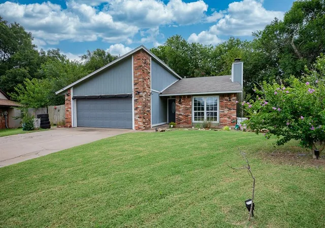 3rd image of 101 Stonewood Dr, Noble, OK 73068 | MLS# 1240664