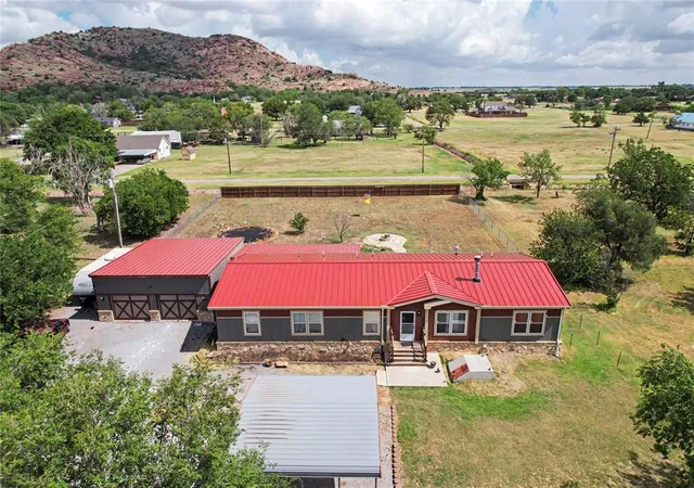 Photo 1 of Single family home for sale at 410 Willis St, Granite, OK 73547 | MLS# 1240667 | Listing updated on 2026-08-12